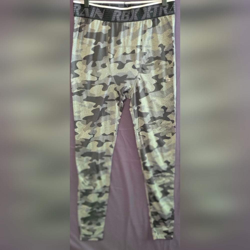 Mens Reebok Gray and Black Camo Design Base Layer Compression Leggings. Size M